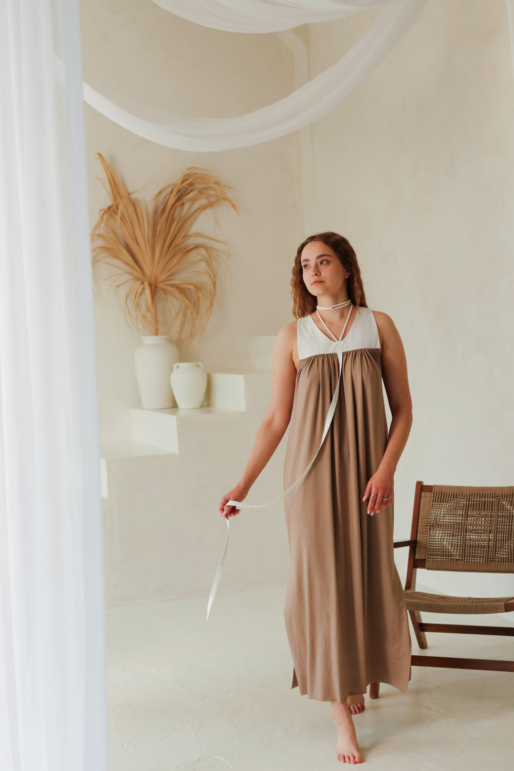 SOPHIA Dress / Beige Milky White / Chocolate Black