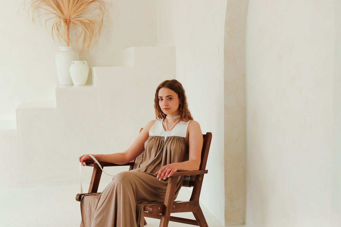 SOPHIA Dress / Beige Milky White / Chocolate Black