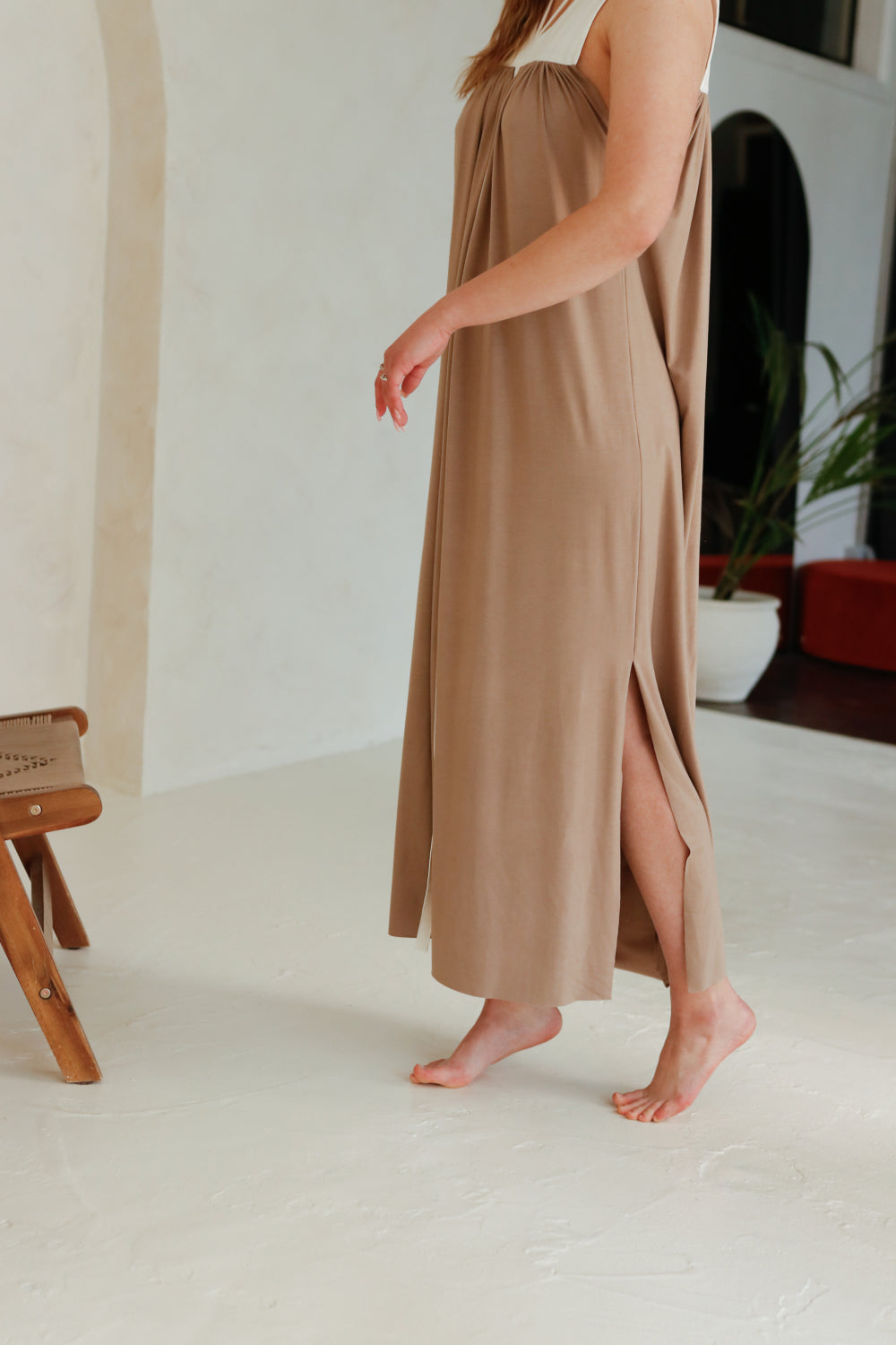 SOPHIA Dress / Beige Milky White / Chocolate Black