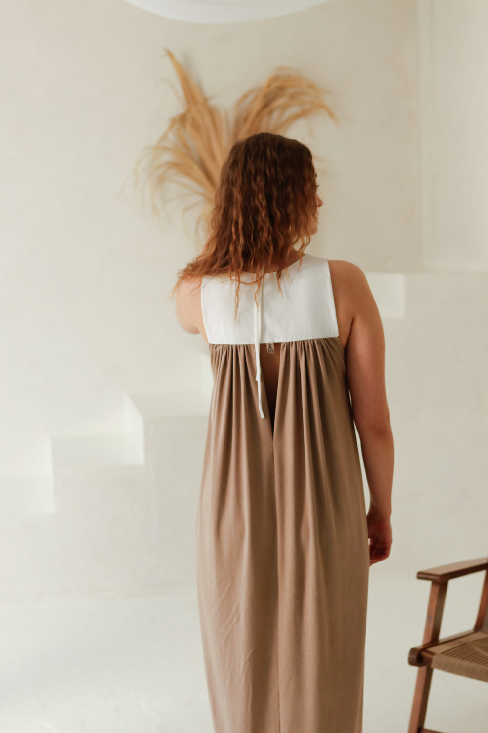 SOPHIA Dress / Beige Milky White / Chocolate Black