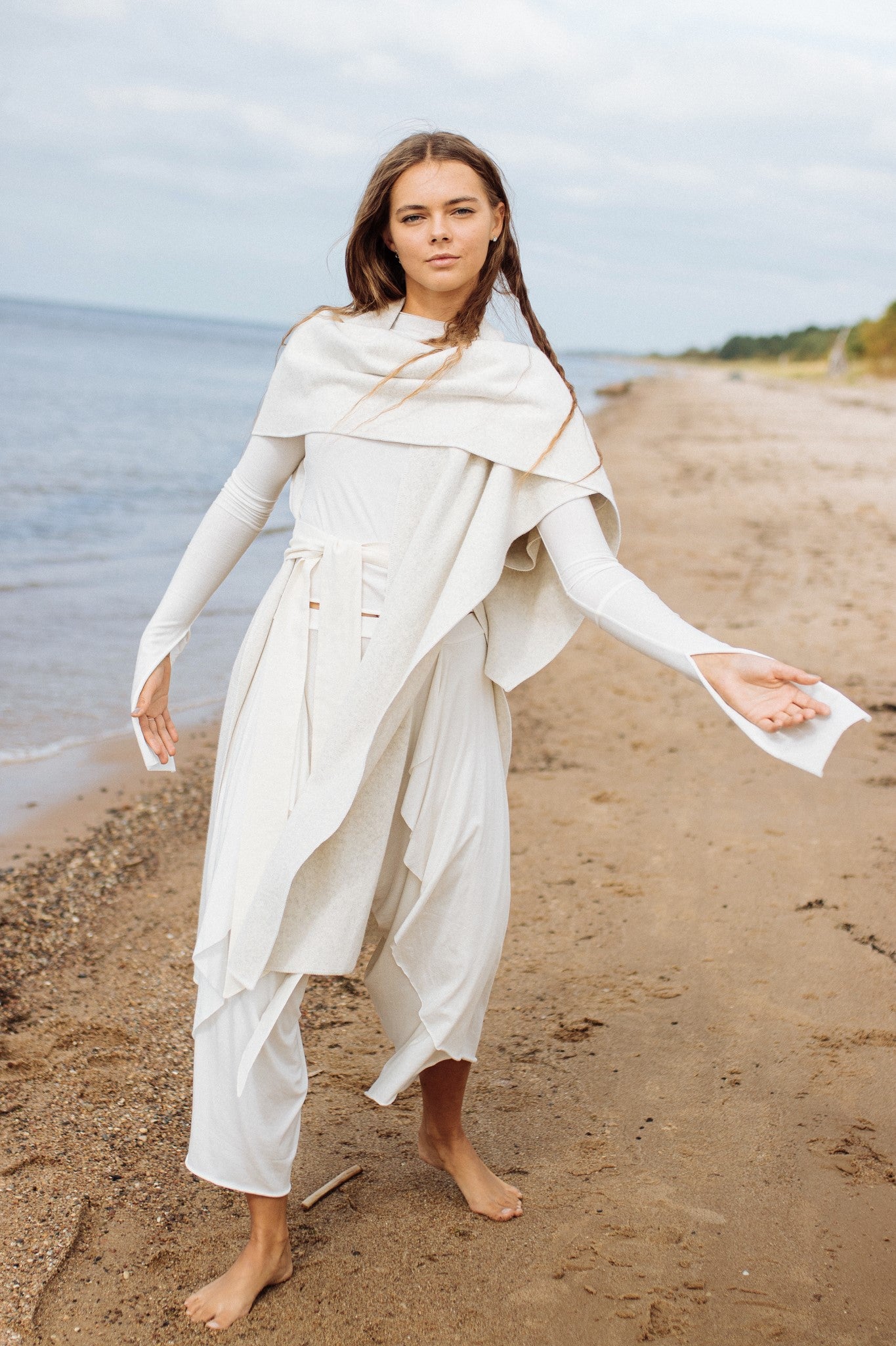 AWEN Shamanic Organic Cotton Cloak / Milky White / Natural / Black
