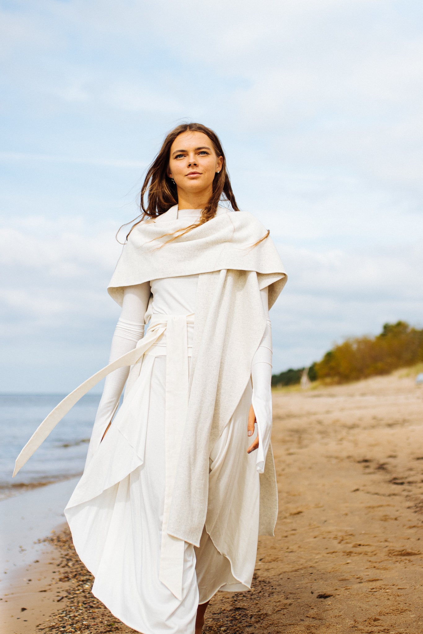 AWEN Shamanic Organic Cotton Cloak / Milky White / Natural / Black