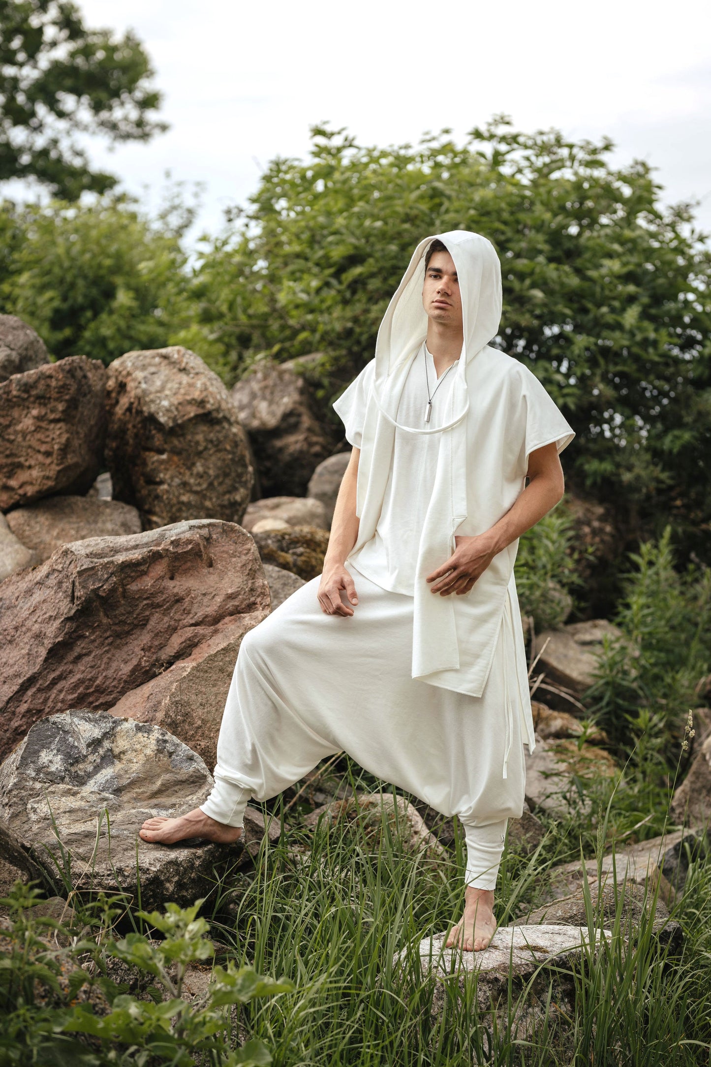ELIAN Shamanic Cloak with Hood for men / Milky White / Black
