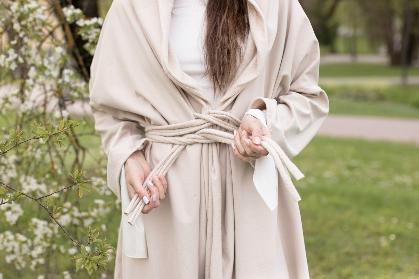KYRA Warm Organic Cotton Cardigan Coat with Hood / Milky White / Black