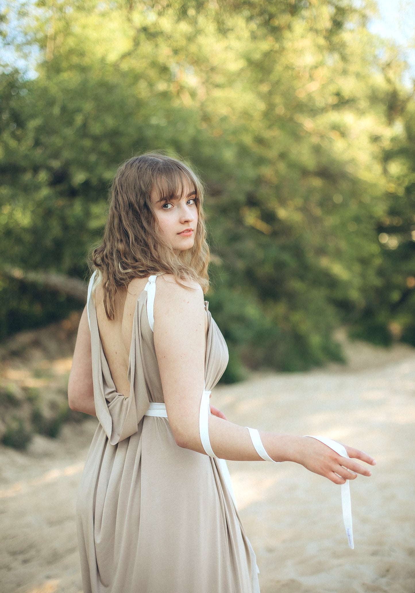 AURORA Dress with open Back / Beige Milky White / Chocolate Black