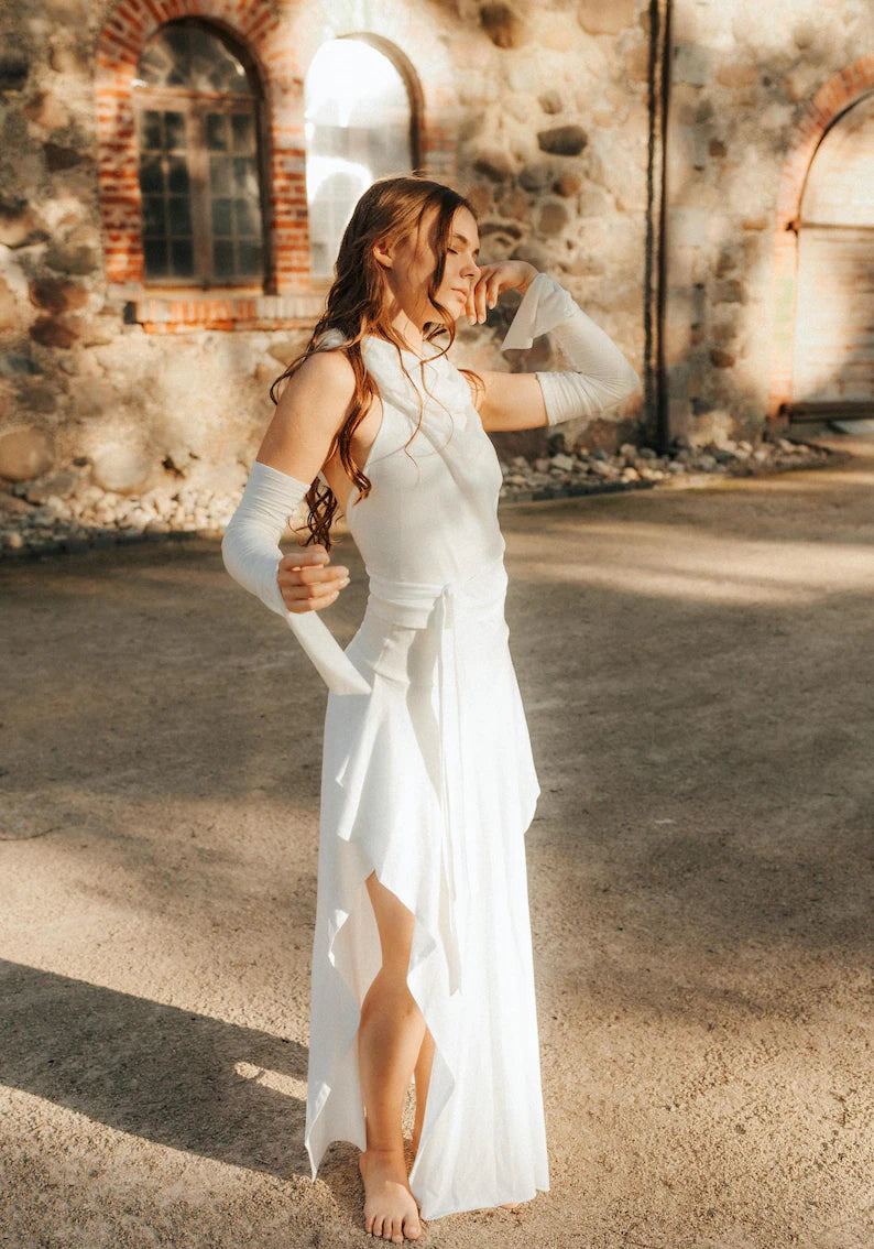 Set of EIRA Hood Top and High waisted Skirt Shorts / Milky White / Black