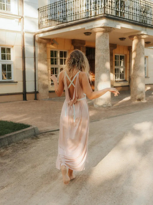 AURORA Dress with open Back / Rose Milky White