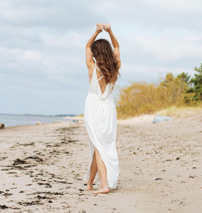 AURORA Ecovero Dress with open back / Milky White / Black